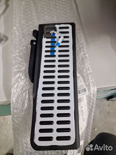 Накладка под левую ногу Skoda и Volkswagen