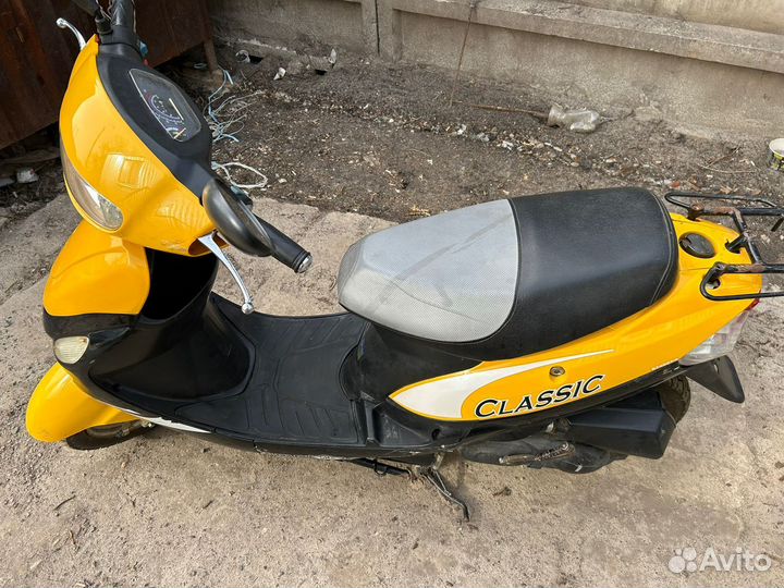 Продам скутер UMC Classic