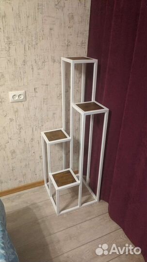 Подставка для цветов в стиле лофт