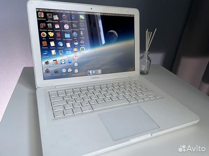 Apple MacBook 13 2010