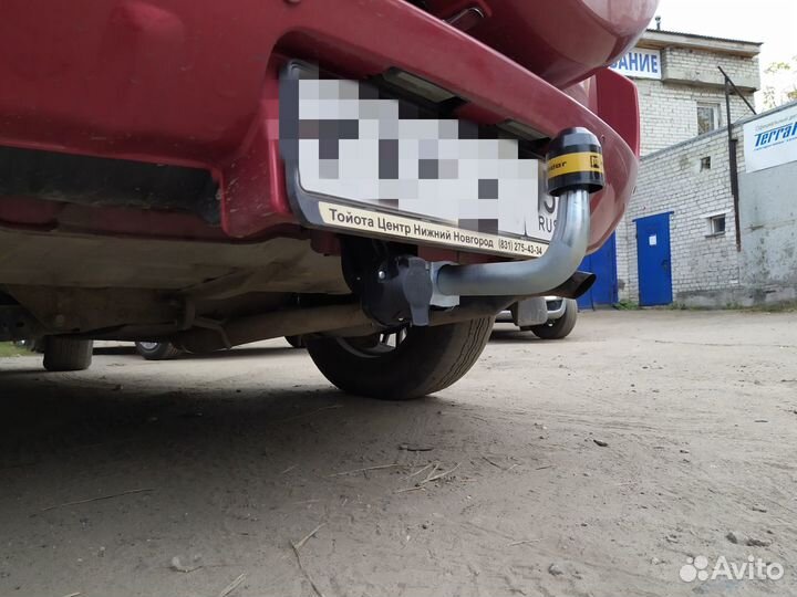 Фаркоп Toyota RAV4 2005-2013 с оцинкованным шаром