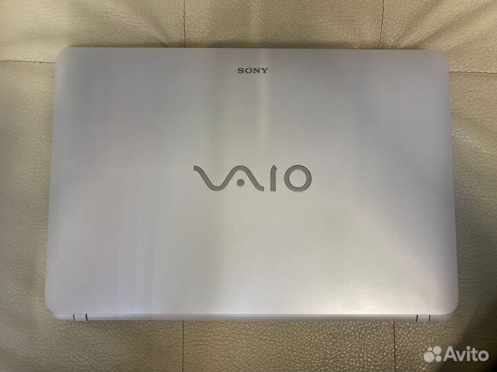 Sony vaio SVF-1521L2R/W сенсорный i3/4Gb/500Gb