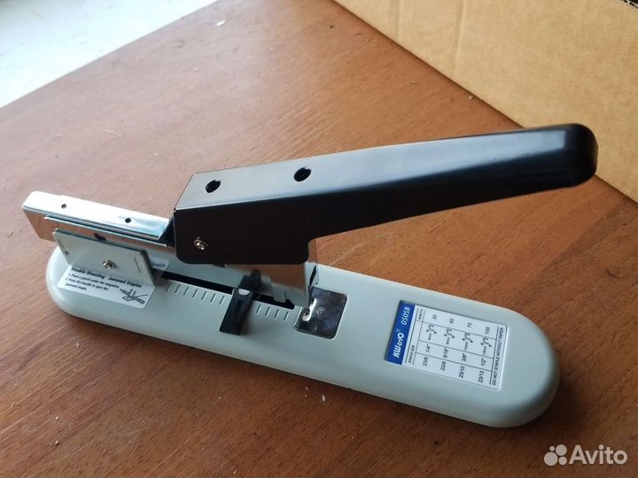 Степлер мощный новый KW-triO 050SB