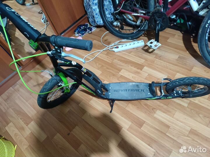 Самокат Novotrack