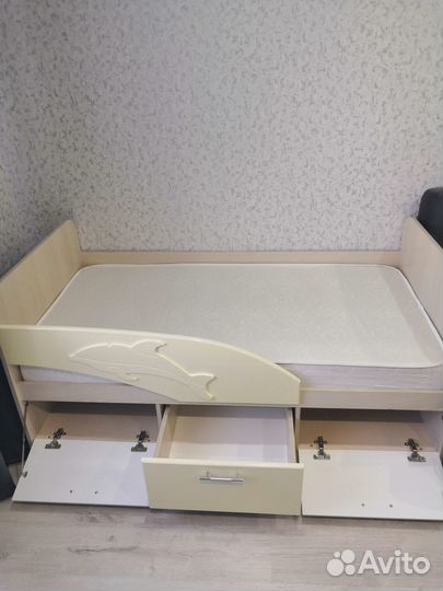 Детская кровать от 3 лет с матрасом бу