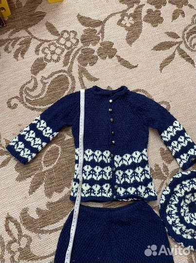 Вязанный костюм детский