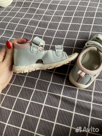 Сандалии для девочки 26 размер