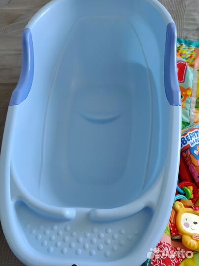 Ванночка для купания, коврик, игрушки, молокоотсос