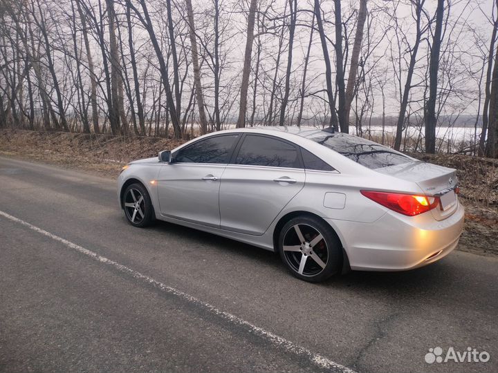 Hyundai Sonata 2.0 МТ, 2012, 205 138 км