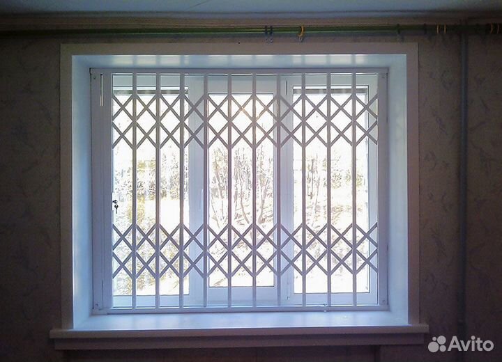 Металлические/Раздвижные решетки на окна/двери