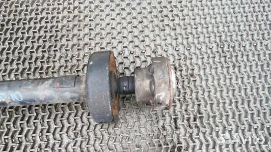 Карданный вал audi Q7 (8AD10K302)