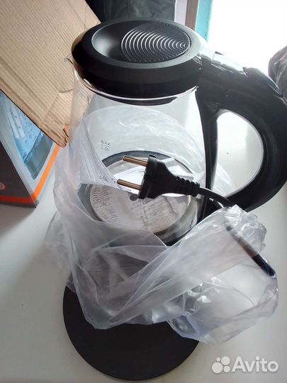 Чайник электрический новый