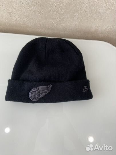 Мужская шапка detroit red wings