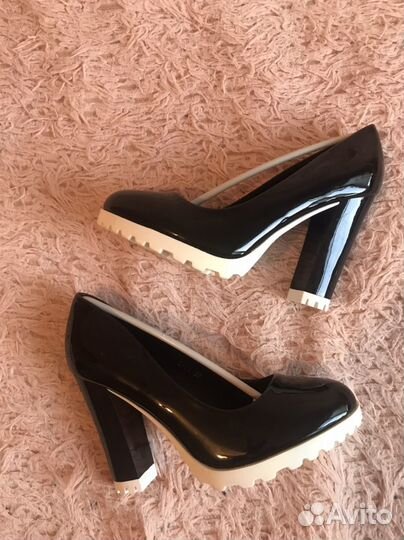 Туфли женские 37 размер новые