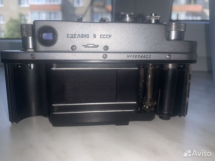 Пленочный фотоаппарат Зоркий-4