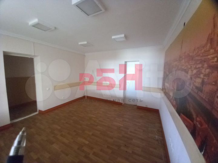 Офисный этаж 8 кабинетов 246 кв.м