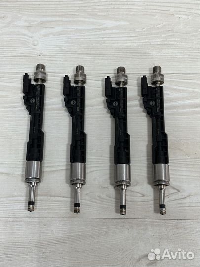 Форсунка топливная BMW N20 N55 S55 13647639994