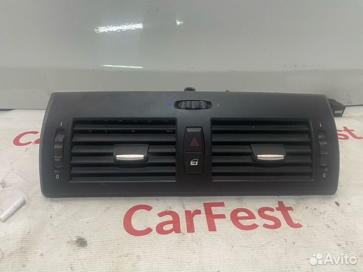 Воздуховод центральный BMW X3 E83 LCI Решетка