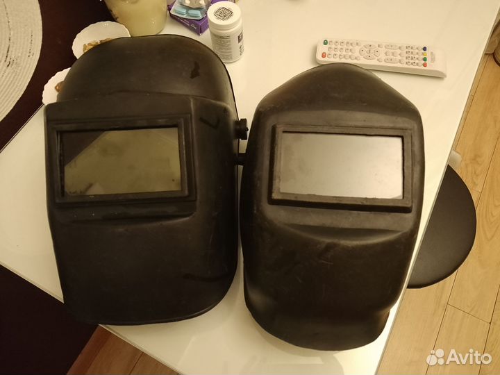 Две маски для сварщика