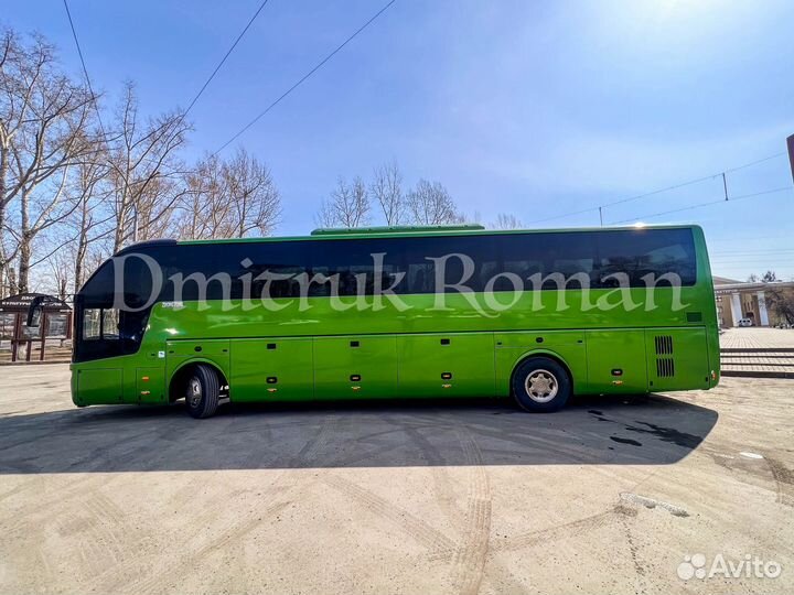 Туристический автобус Zhong Tong LCK6127H Compass, 2024
