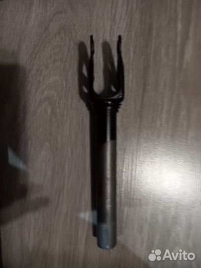 Вилка для трюкового самоката