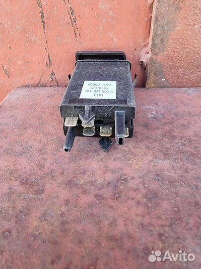 Кнопка обогрева заднего стекла Audi A3 8L