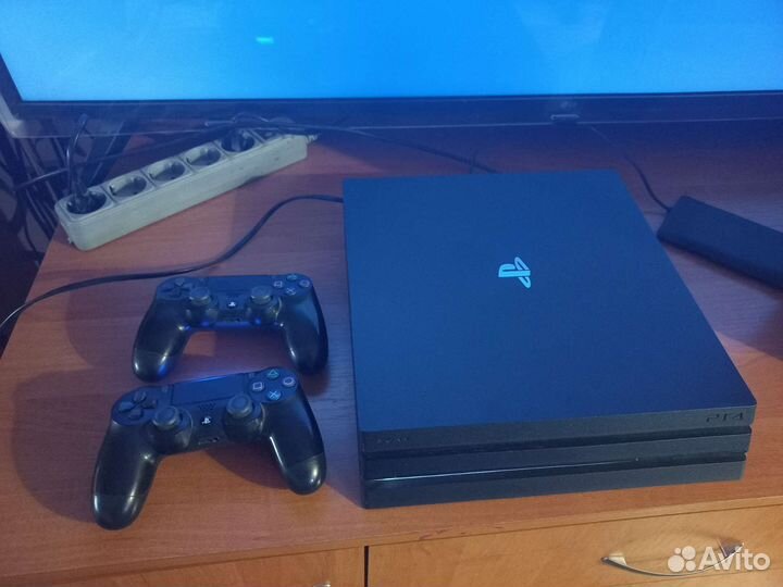 Sony PS4 pro 1tb