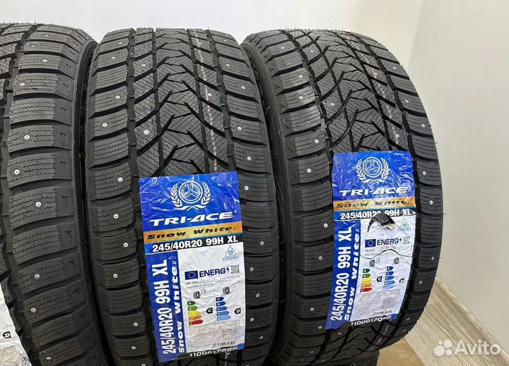 Tri Ace Snow White II 245/40 R20 и 275/35 R20 48H
