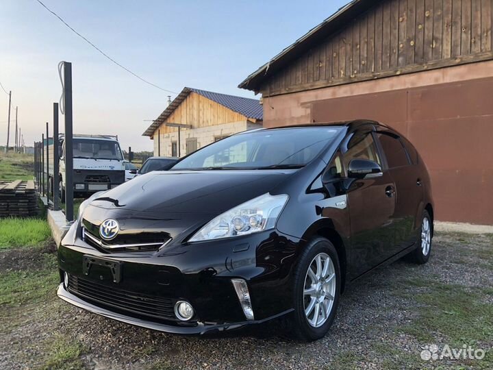 Toyota Prius Alpha 1.8 AT, 2011, 159 000 км