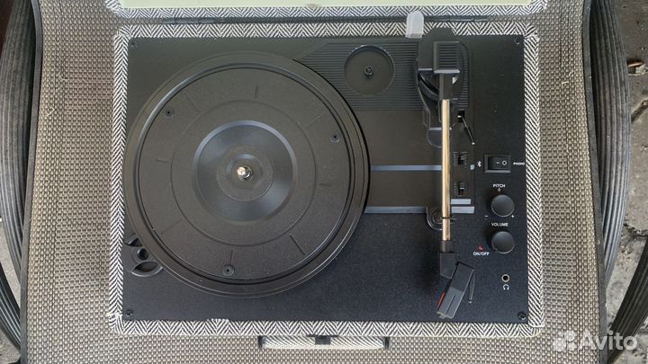 Проигрыватель виниловых дисков Crosley