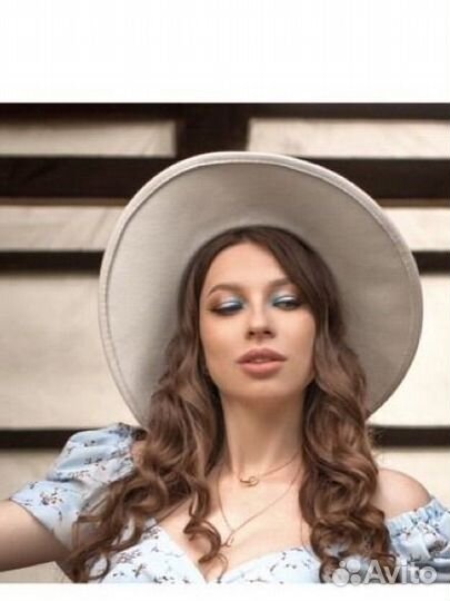 Шляпа белая фетровая женская