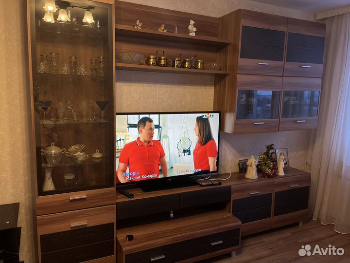 Стенка в гостиную