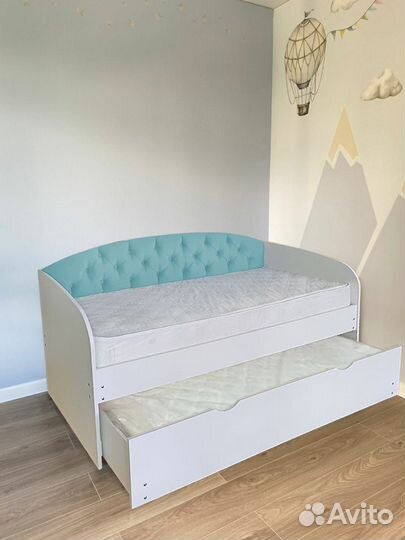 Кровать выдвиж спальн для малыша велюр лдсп
