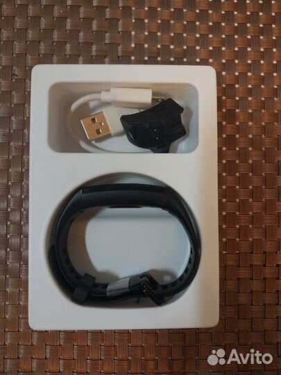 Умный браслет honor