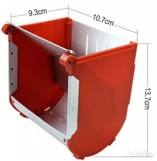 Кормушка для кроликов на клетку