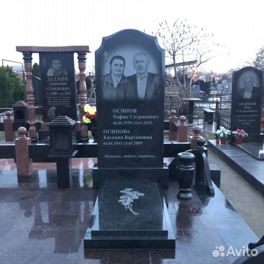 Памятники из гранита