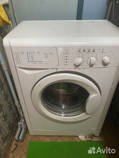 Стиральная машина бу indesit wisl 105