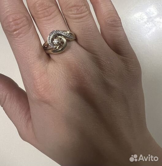 Кольцо с бриллиантами