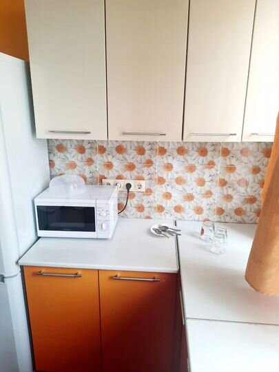 1-к. квартира, 42 м², 1/3 эт.