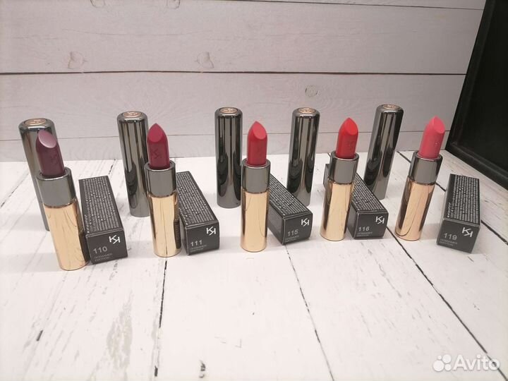 Kiko Яркая кремовая помада для губ gossamer emoti