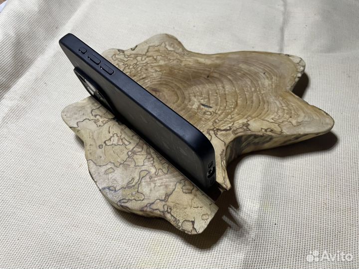 Подставка для телефона деревянная