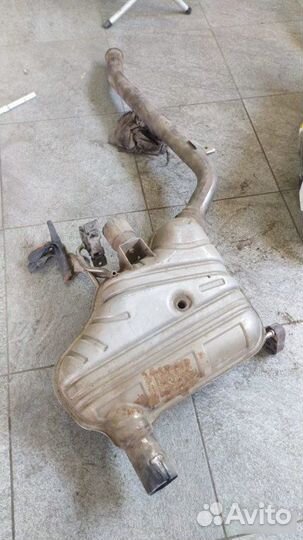 Банка глушителя задняя правая Mercedes Ml W164