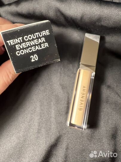 Корректор Givenchy