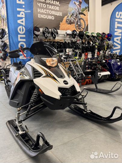 Снегоход 4 тактный (белый)