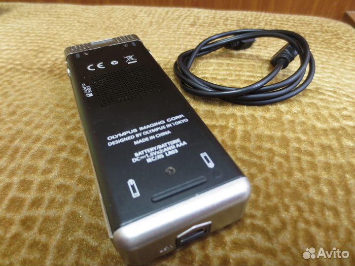 Диктофон Olympus DM-670