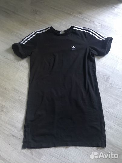 Женское платье adidas L