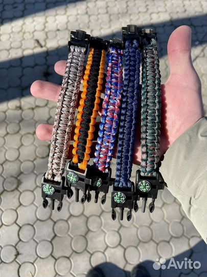 Браслет из паракорда