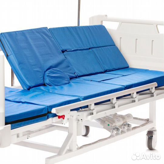 Медицинская кровать для ухода за больными