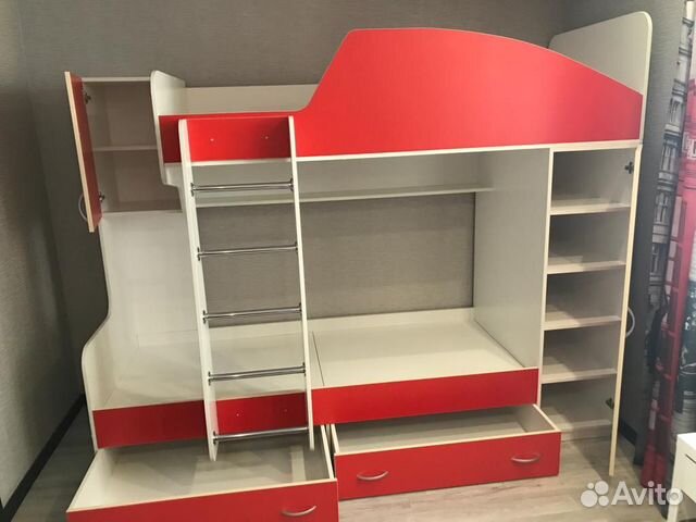 Двухъярусная кровать с 2мя матрасами