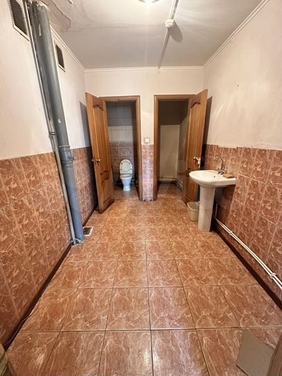 Торговое помещение, 102 м²